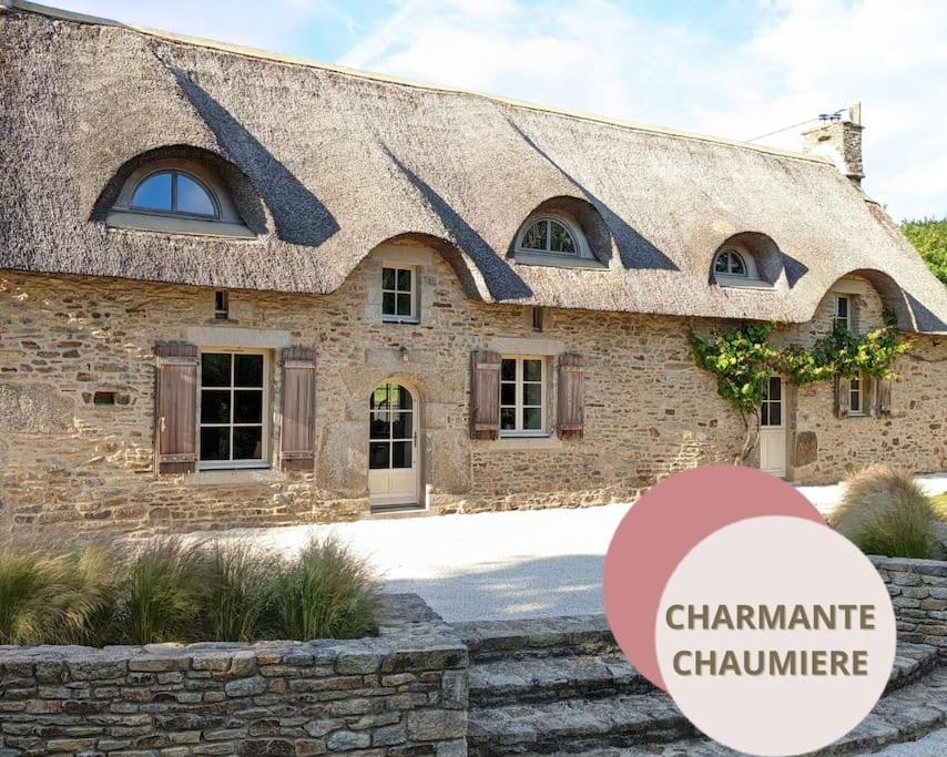 Maison Typique Bretonne Avec Toit De Chaume Camors Zewnętrze zdjęcie