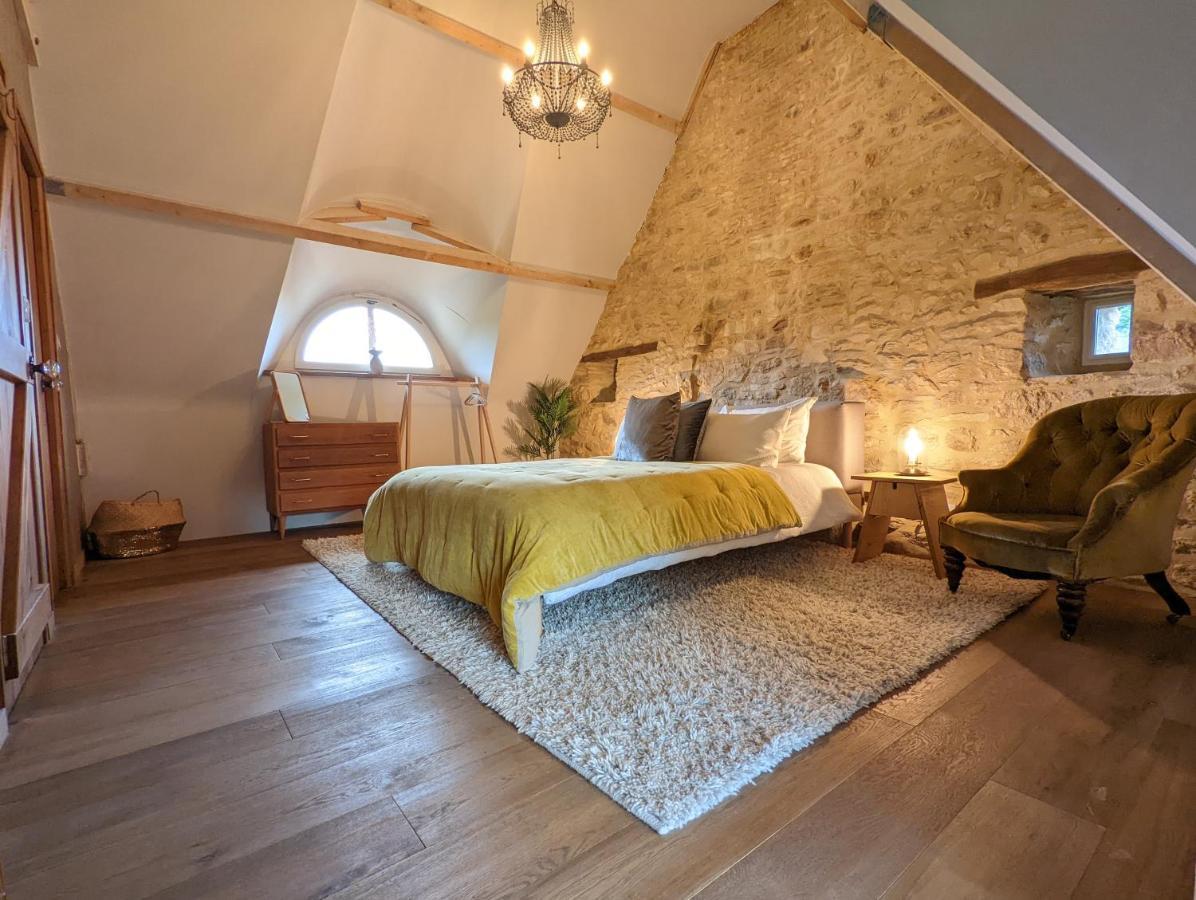 Maison Typique Bretonne Avec Toit De Chaume Camors Zewnętrze zdjęcie