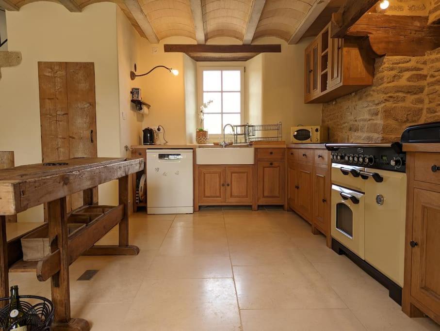 Maison Typique Bretonne Avec Toit De Chaume Camors Zewnętrze zdjęcie